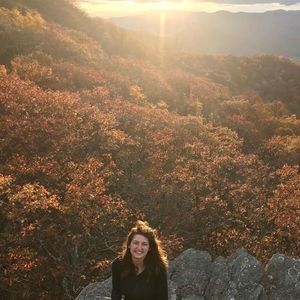 Meet your Posher, Olivia